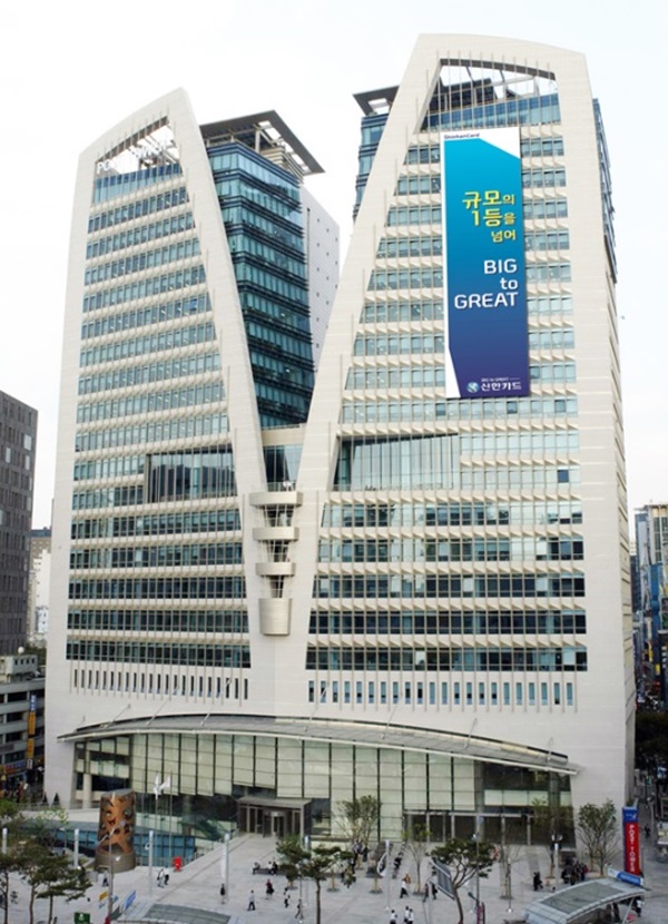 신한카드, 프리미엄 브랜드지수 신용카드 부문 9년 연속 1위 신한카드, 프리미엄 브랜드지수 신용카드 부문 9년 연속 1위