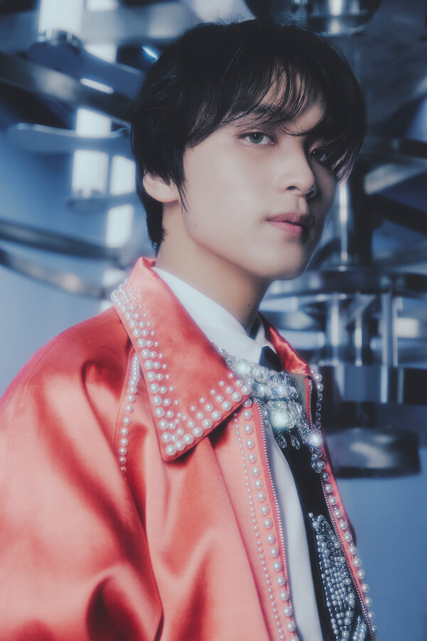 NCT 해찬, 실내 흡연 논란…