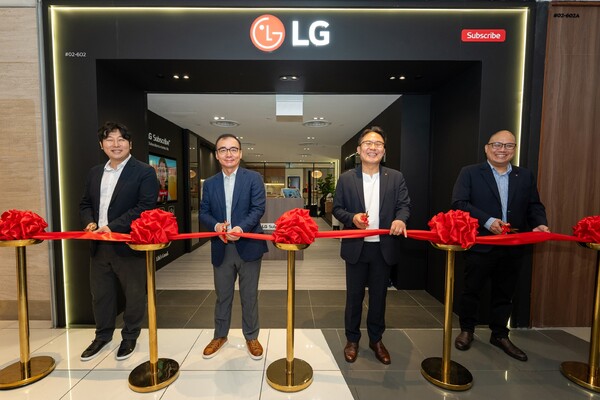 LG전자가 싱가포르에 문을 연 구독 전용 브랜드샵 모습. 사진=LG전자