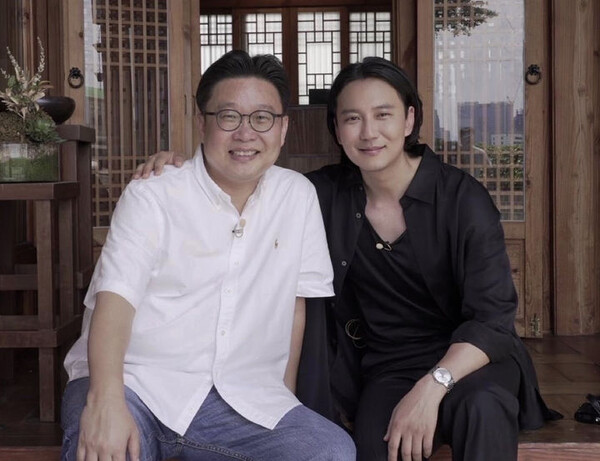 서울 도심 속 역사를 소개하는 영상에 출연한 서경덕 성신여대 교수와 배우 김남길. 이 영상의 기획은 서 교수가 담당했다. 사진=서경덕 교수팀