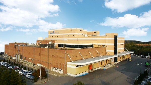 동원홈푸드는 조미식품 생산 공장에 할랄 인증을 획득하고 K-소스 세계화에 나섰다.