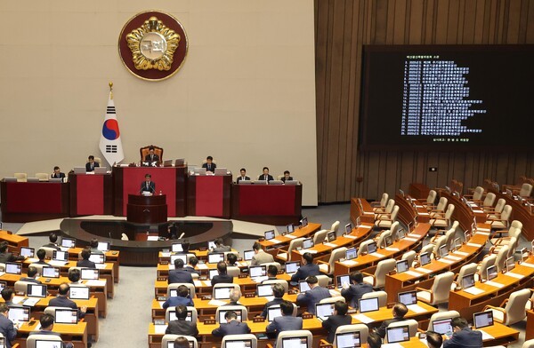 한병도 국회 예결위원장이 지난 7월 4일 열린 제426회 국회 임시회 제5차 본회의에서 2회 추가경정예산안(정부제출)에 대한 심사 보고를 하고 있다. 사진=뉴시스