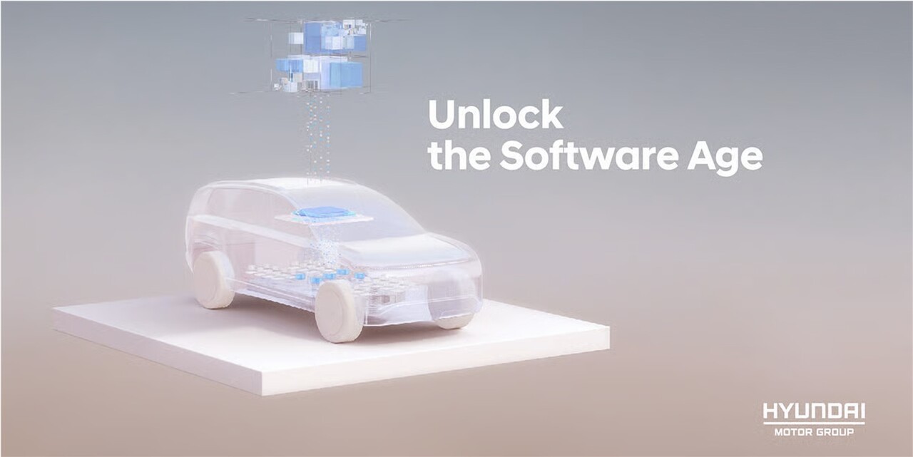 현대차그룹이 SDV 로드맵을 발표하며 '언락 더 소프트웨어 에이지(Unlock the Software Age)' 공식 이미지를 공개했다. 현대차그룹은 2025년부터 전 차종 OTA를 적용하고 중앙집중형 전자·전기 아키텍처로 전환해 SDV 체계를 강화할 계획이다. 사진=현대자동차