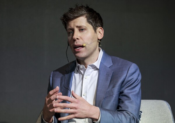 지난 2월 카카오 기자간담회에서의 샘 올트먼 오픈AI CEO. 사진=뉴시스