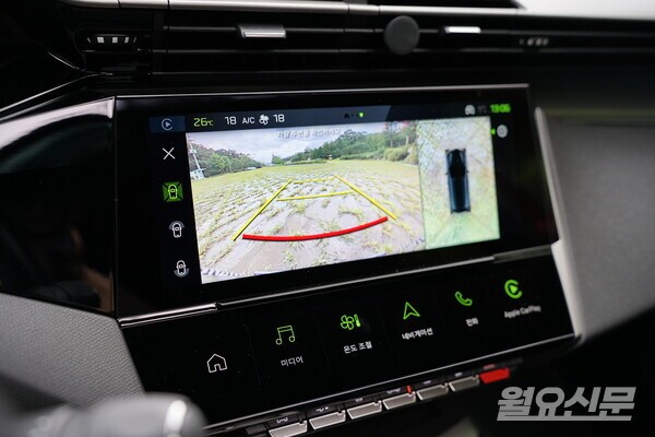 GT트림에는 360 파노라믹 카메라 등 최신 기술을 탑제했다. 사진=김윤겸 기자