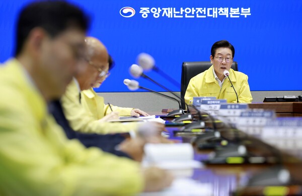 이재명 대통령이 28일 정부서울청사 중앙재난상황실에서 열린 국가정보자원관리원 화재 관련 중앙재난안전대책본부 회의에서 발언하고 있다. 사진=뉴시스