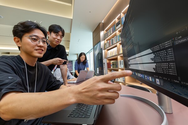 KT가 GPT-4o 기반 한국적 AI 모델 ‘SOTA K built on GPT-4o를 출시했다. 사진=KT