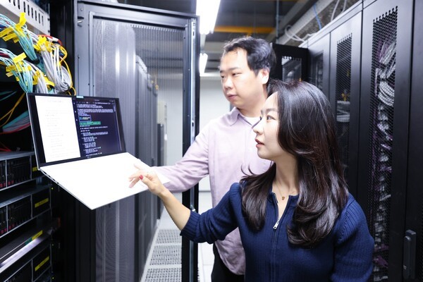 LG유플러스와 아마존웹서비스가 함께 소프트웨어 자동 설치 기술을 개발했다. 사진=LG유플러스