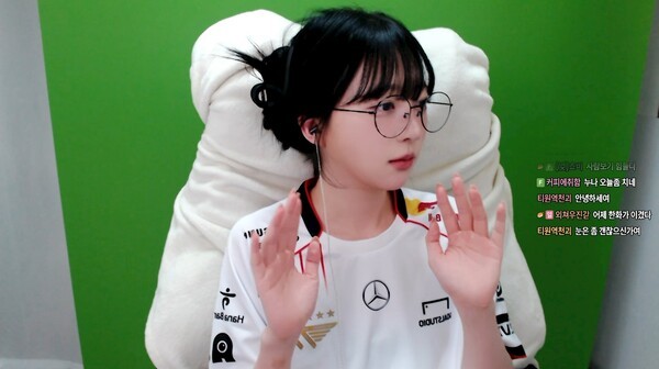 방송 시작 한 달만에 애청자 증가 수 1위 기록한 스트리머 '엊우진'. 사진=SOOP