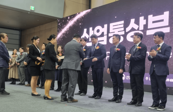 공근택 파워오토로보틱스 연구소장이 ‘2025 기계·로봇산업 발전 유공자’로 선정돼 산업통상자원부 장관 표창을 수상했다. 사진=파워오토로보틱스