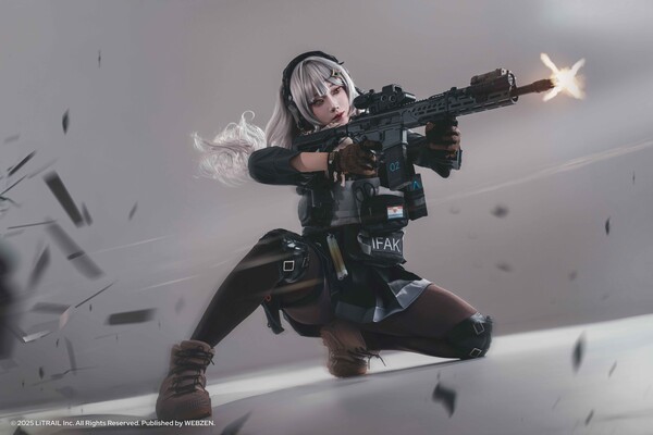 게이트 오브 게이츠의 카라 역을 모델 아자 미유코가 맡았다. 사진=웹젠