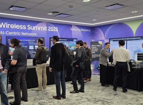 삼성전자가 13일(현지시간) 미국 실리콘밸리 마운틴뷰에서 '실리콘밸리 미래 통신 서밋 2025'를 개최하고 'AI 내재화' 기술 개발 성과 등을 공유했다고 14일 밝혔다. 사진=삼성전자
