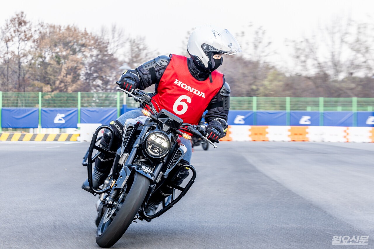 기자는 교육 시간 내내 머리속에서 잊혀지지 않는건 '시선의 중요성'이었다. 