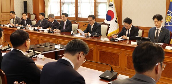 복지부, 중동 정세 악화 대응...피해지원센터 확대 - 뉴스 썸네일 이미지