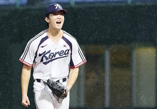 [2026아시안게임] 한국 야구, 중국 9:2로 <b>격파</b>…결승은 한일전 리매치
