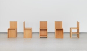 현대카드, '20세기 대표 아티스트' 도널드저드 국내 첫 가구 전시